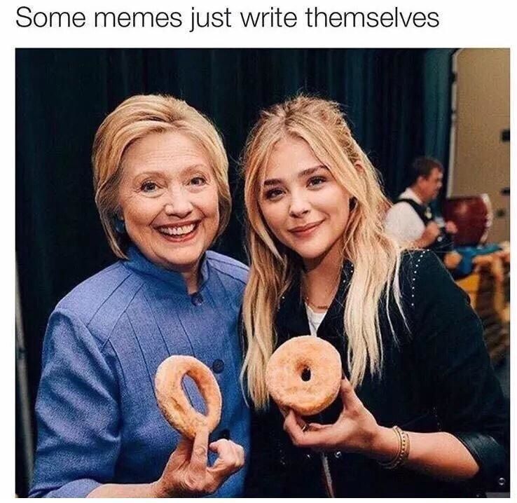 hillary-clinton-chloe-moretz.jpg