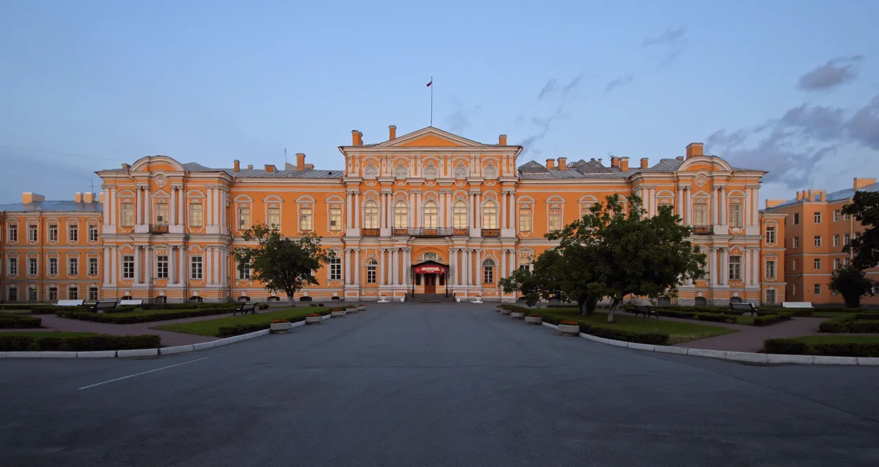 Spb_06-2012_Vorontsov_Palace.jpg