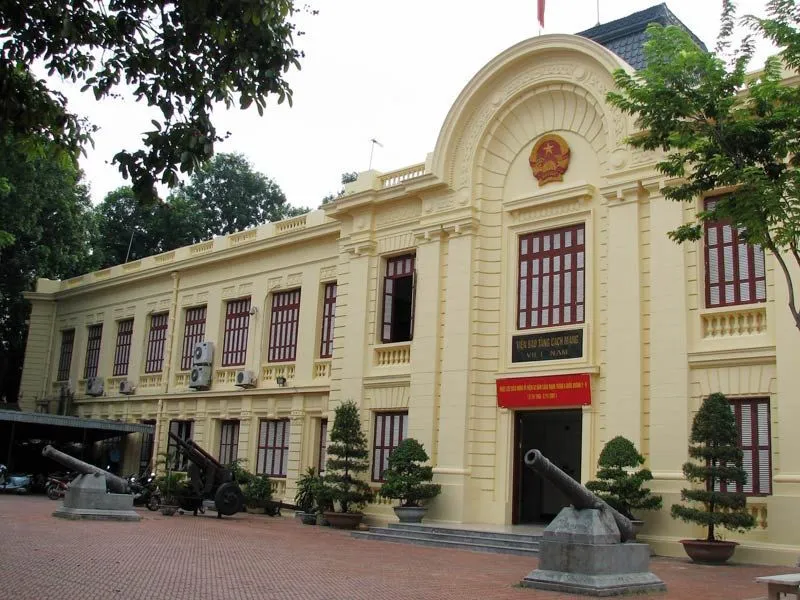 Vietnam_Museum_of_Revolution.jpg