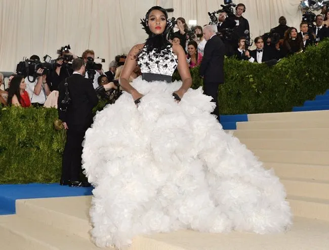 Janelle-Monae-in-Ralph-Russo.jpg