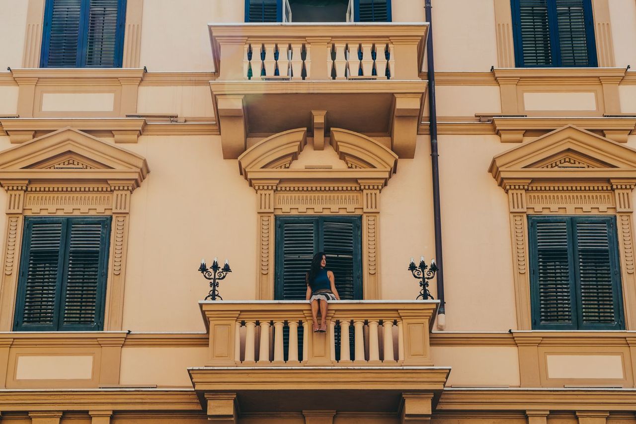 Nicole-Isaacs-Sicily-Balcony.jpg