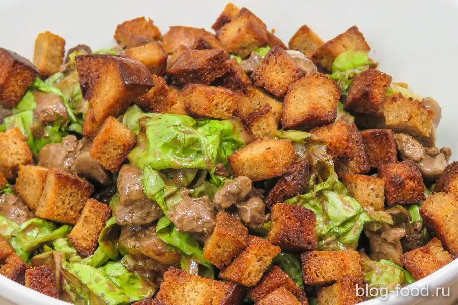 Chicken liver salad