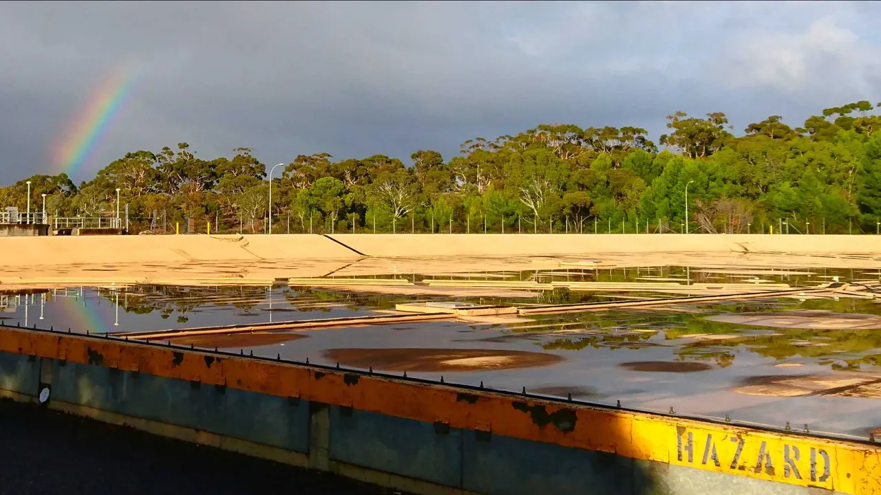 Filtered Water Storage Tank with Rainbow