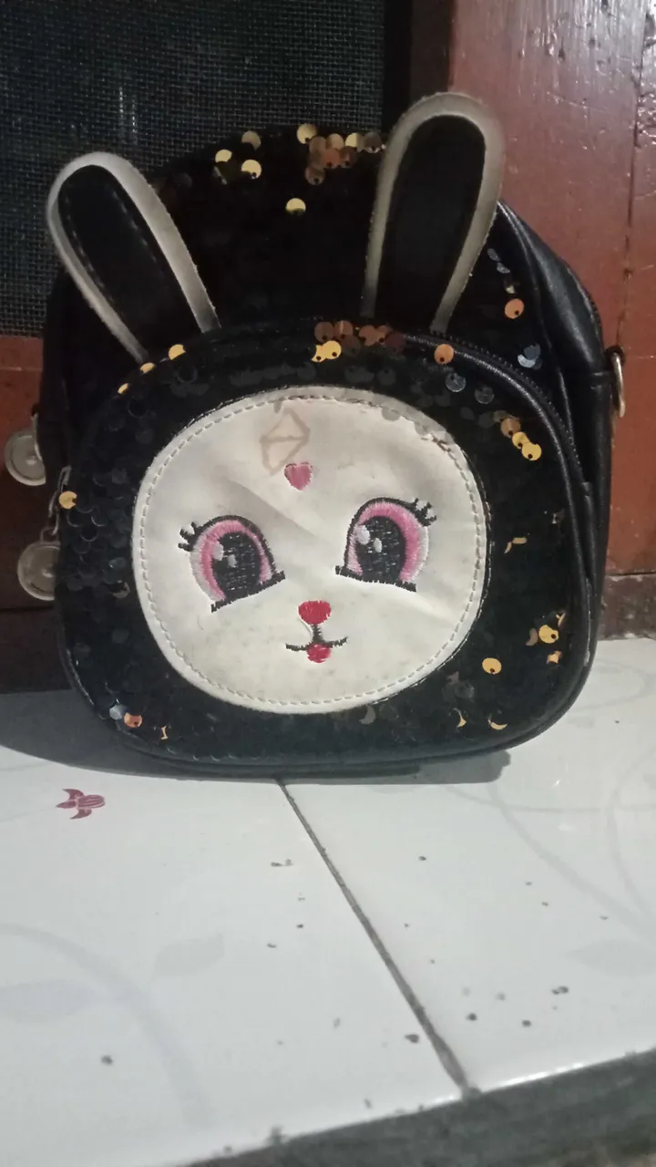 alt