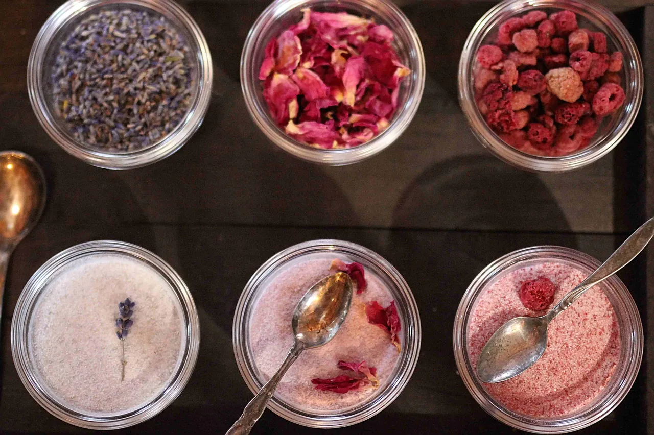 How To Make Gorgeous Flavoured Sugar (With Recipes)