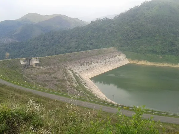 Reto Steemit Lugares Venezuela Dia 3 Represa Uribante Caparo.jpg