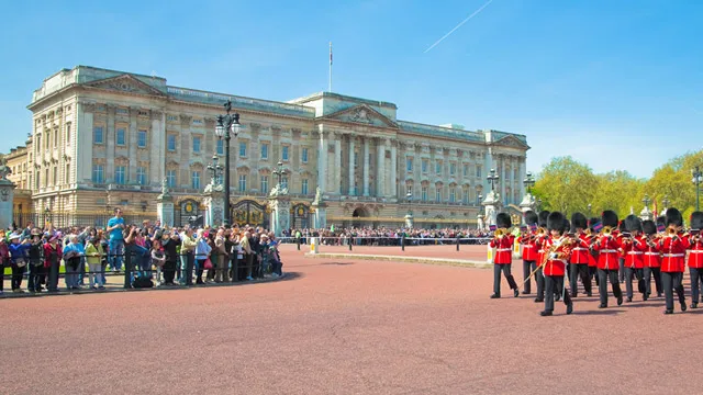 61038-640x360-buckingham-palace-640.jpg