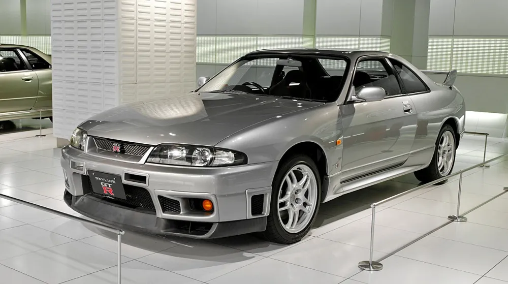 historia-nissan-gtr 9na gen 1.jpg