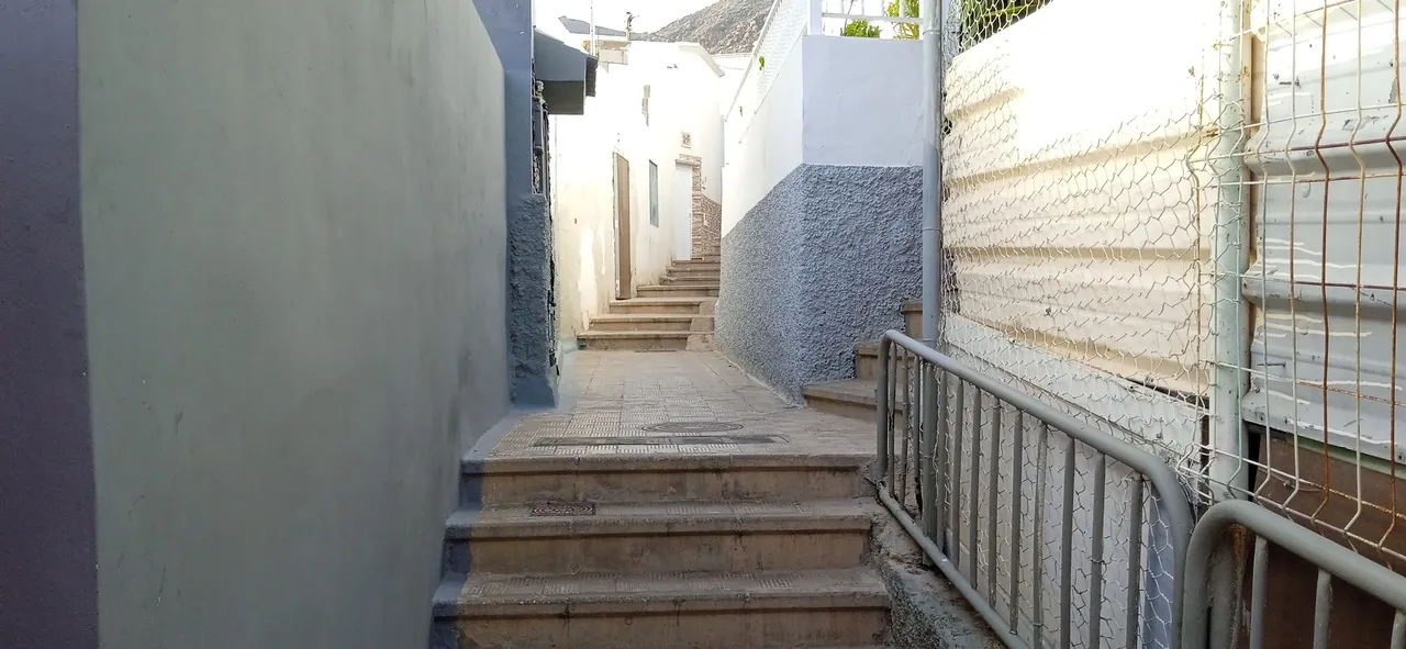Cueva Roja Barrio Nuevo Ascenso Calles (25).jpg