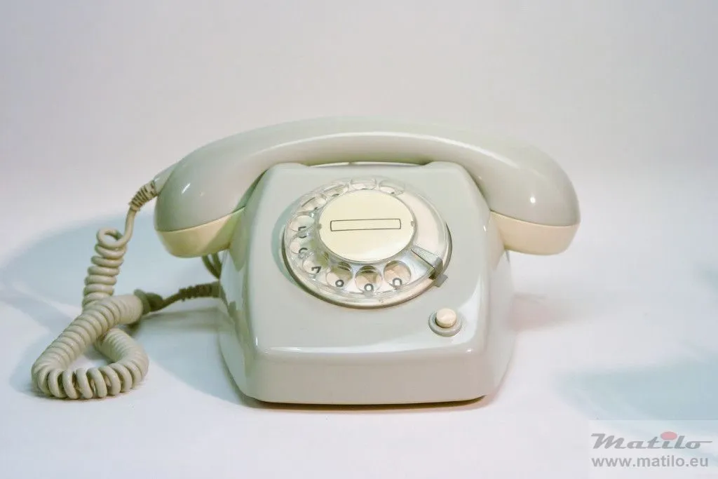 beige phone.jpg