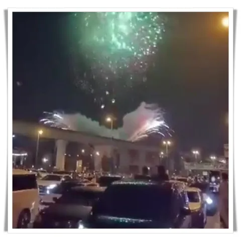 FireWorks2.jpg