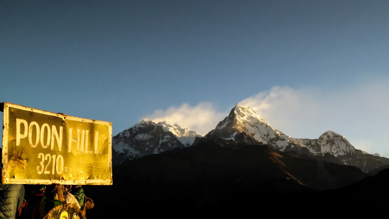 sunrise_at_3200_meters_of_the_himalayas.jpg