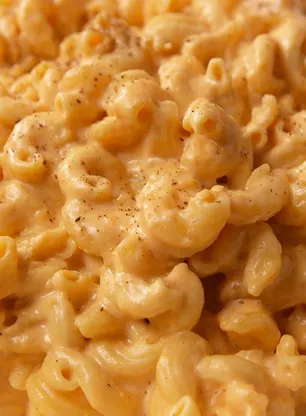 1487773103-dl-slowcookermacncheese-1024.jpg