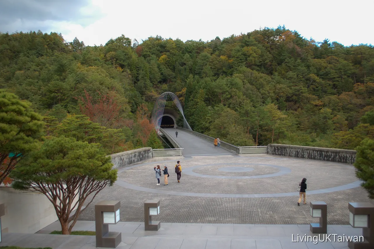 A tunnel through time and space