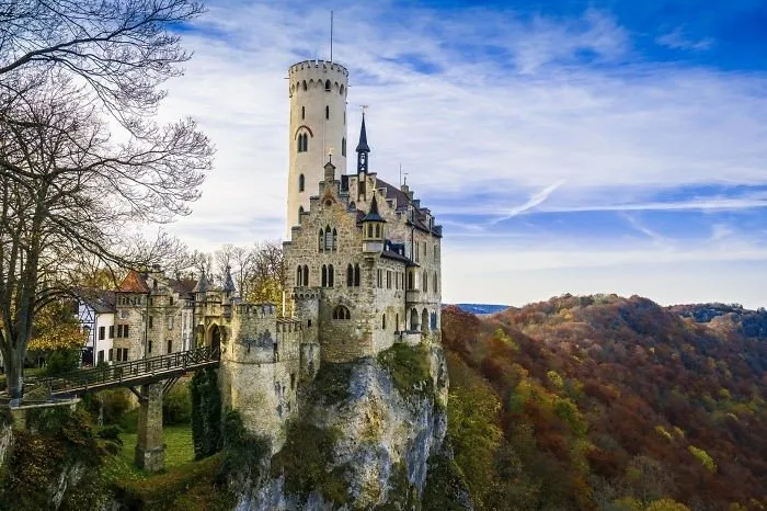 7-lichtenstein-castle-germanyjpg-728x728.jpg