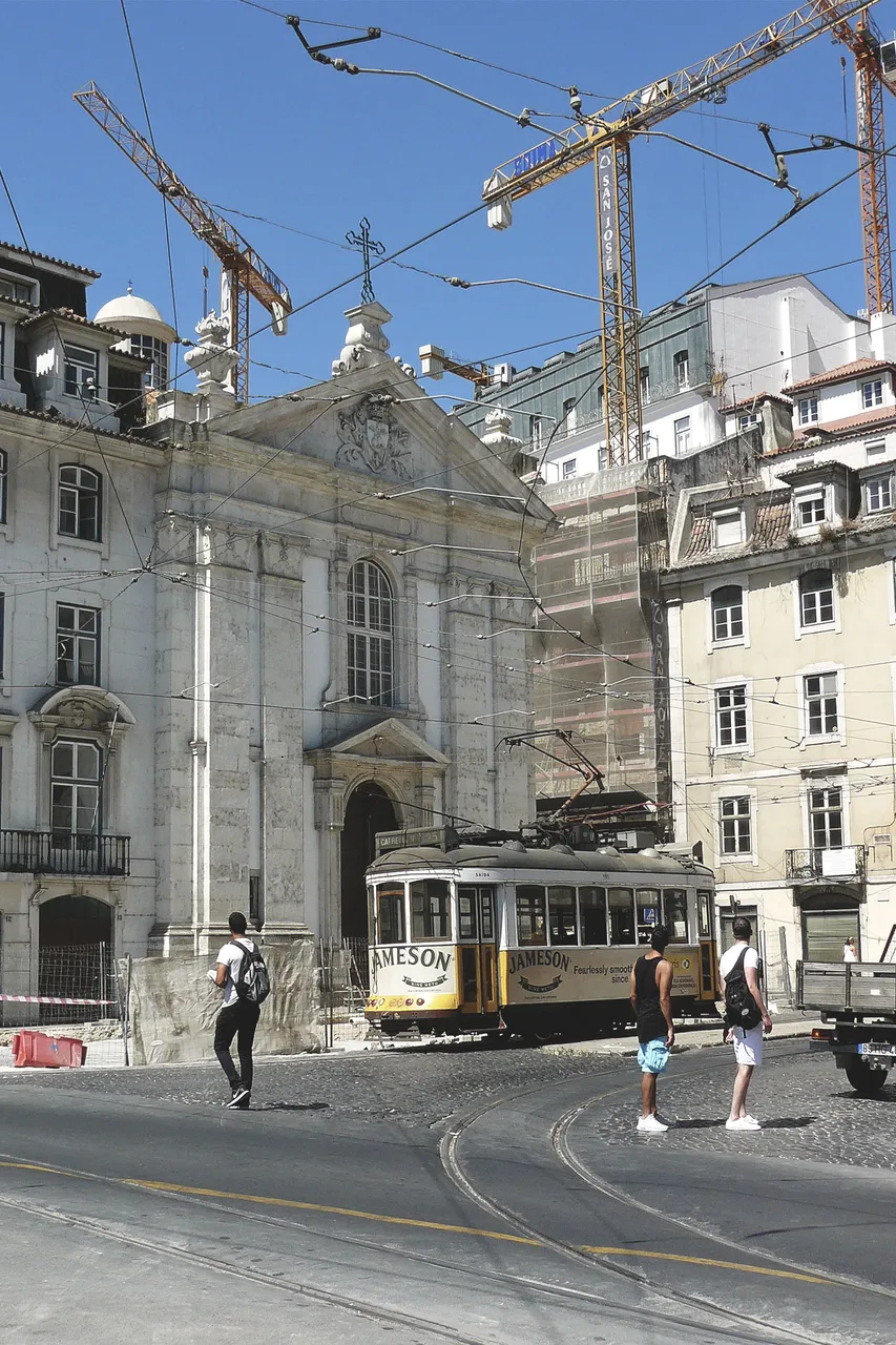 Lisbon center 5.jpg