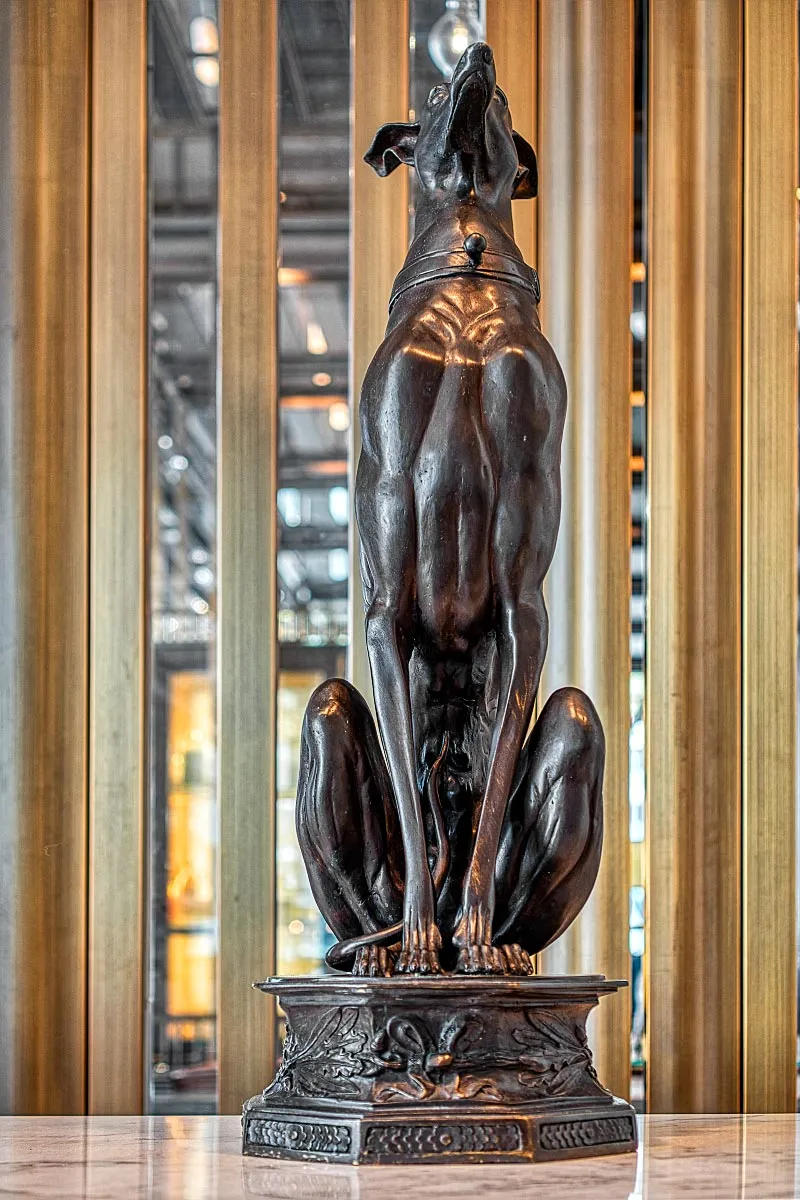 dog statue at four seasons kl