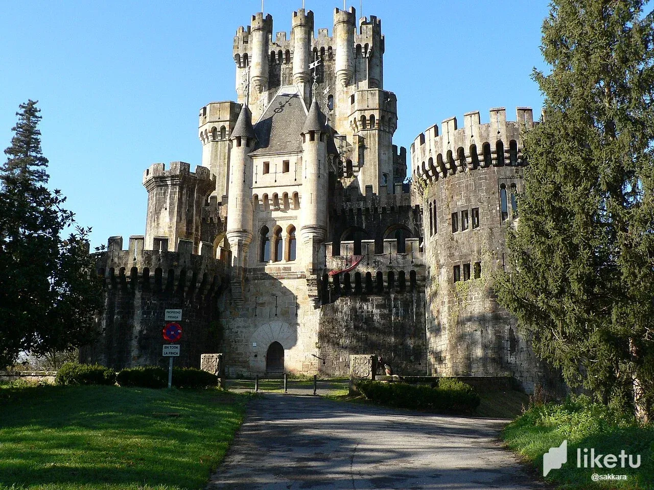 cltlnxm6m000n86szgql376w6_Butron_Castle.webp