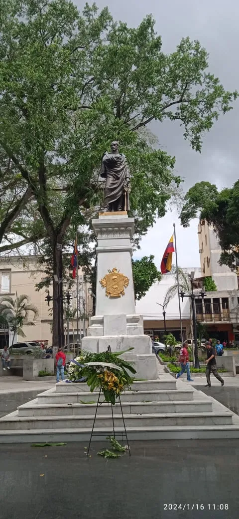 plaza bolívar mturín (11).jpeg