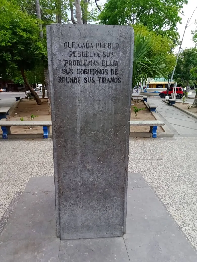 plaza (15).jpeg