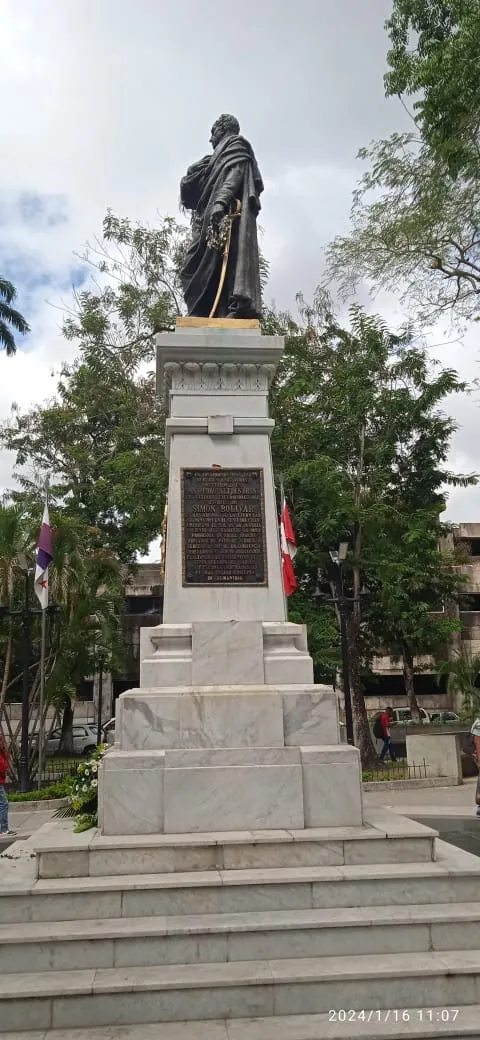 plaza bolívar mturín (15).jpeg