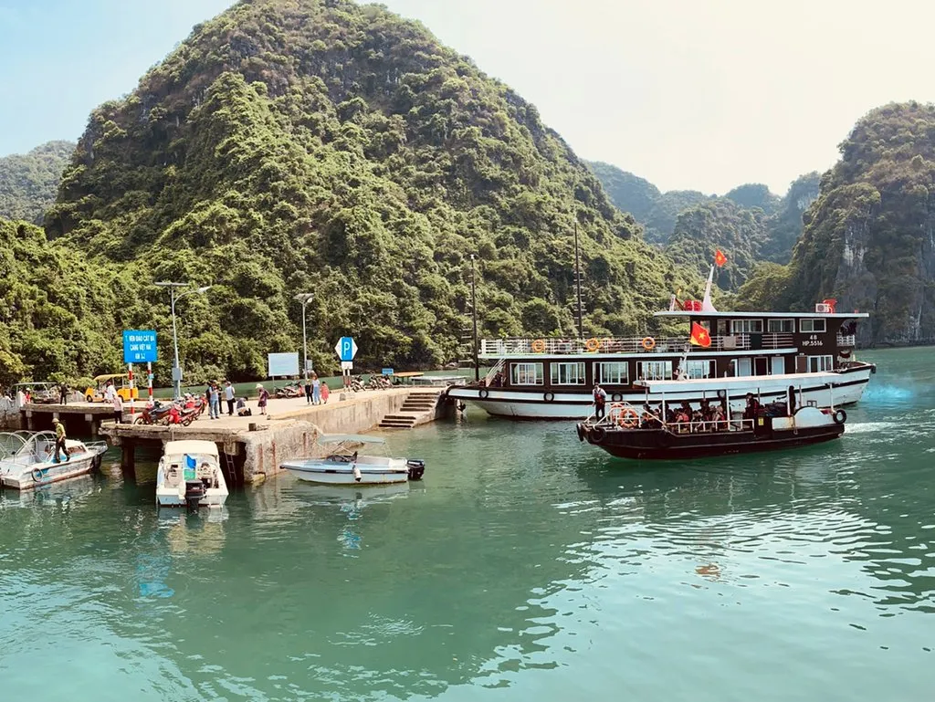 catba-island.jpg