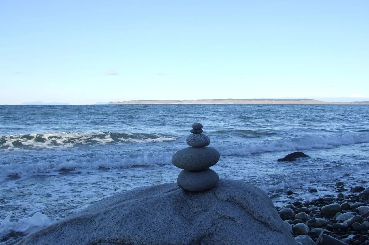 CC-L-0028-Cairn.jpg