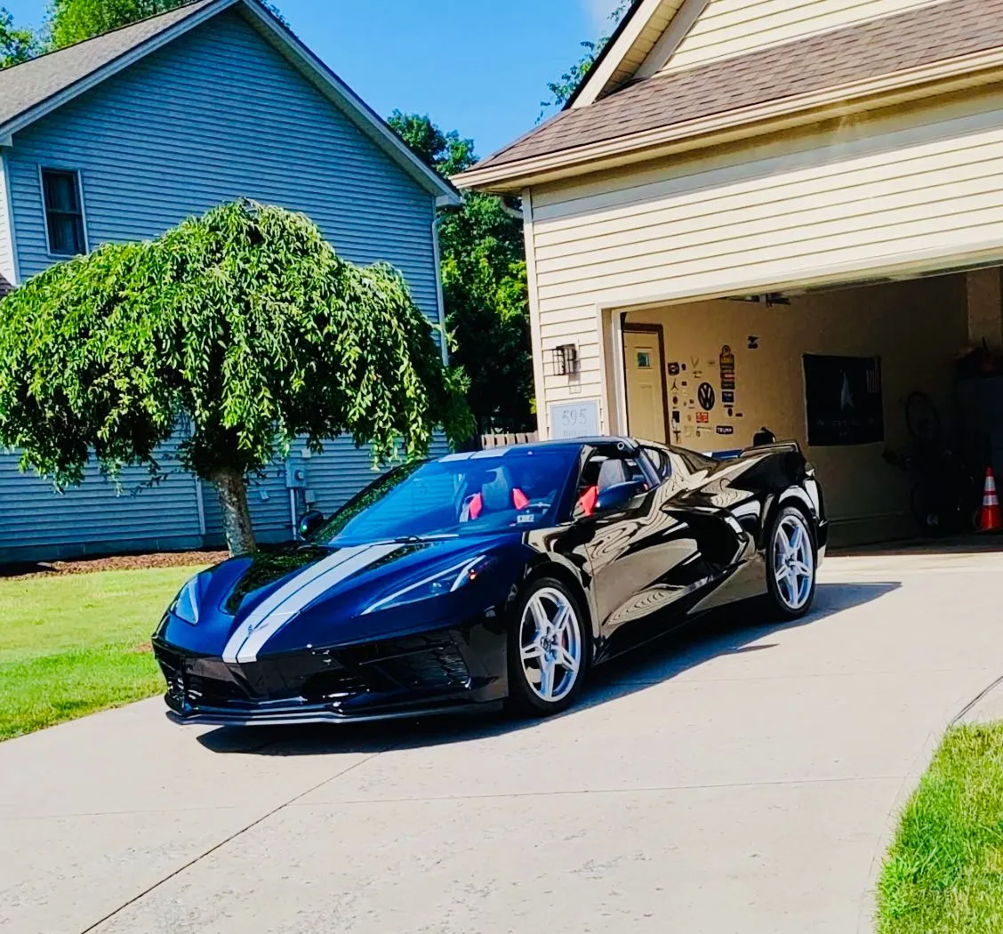 Vette.jpeg