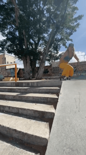 ollie big stair girl.gif