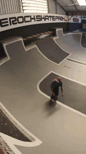 fs wallride grab.gif