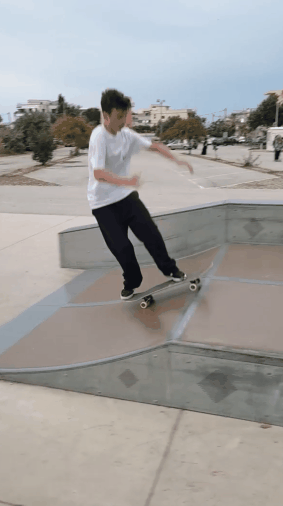 kickflip vaka.gif