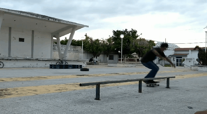 halcab boardslide.gif