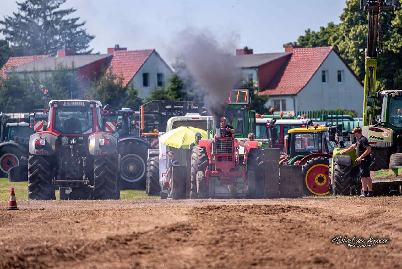 BRF_4440-Verbessert-RR.jpg