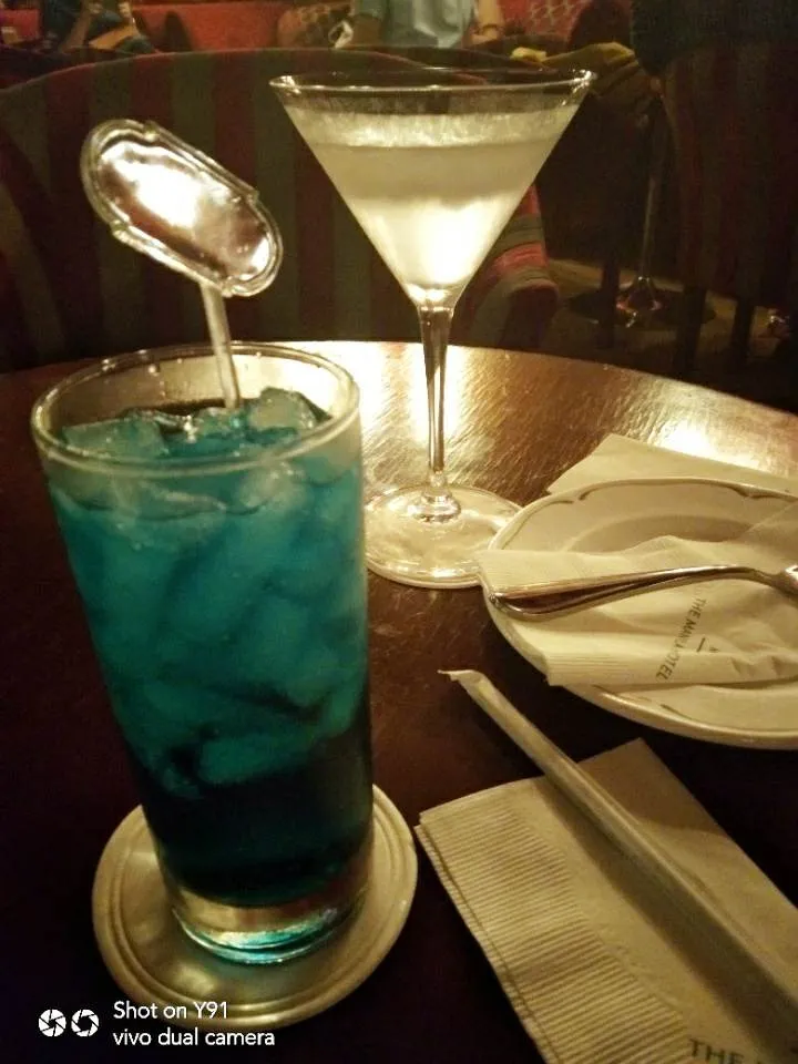 drinks anyone.jpg