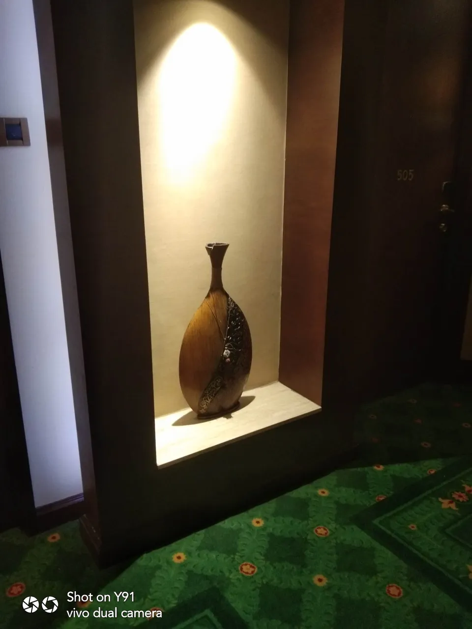 hallway3.jpg
