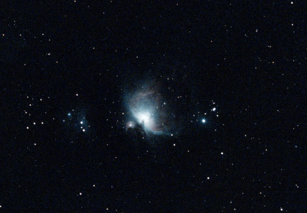 gimp-crop-dslr-orion-no-darks.jpg