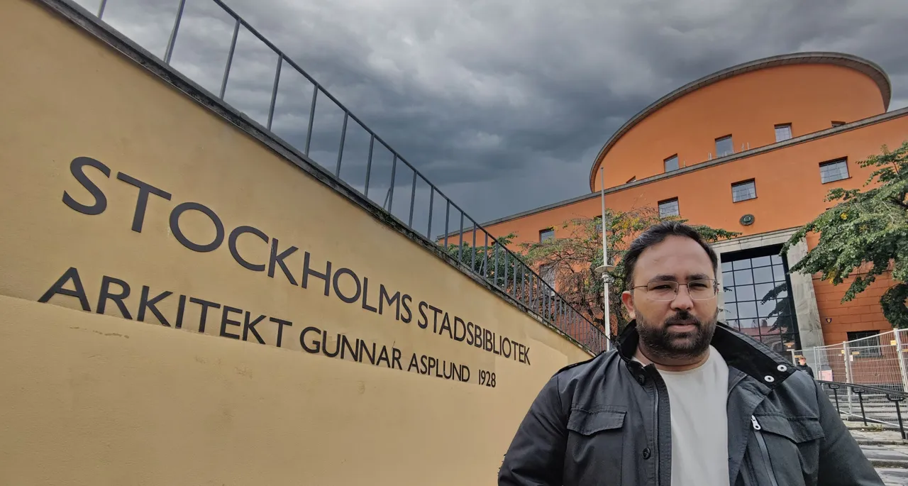 Shahzad Ansari at Stockholms Stadsbibliotek