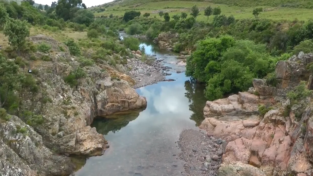 16.-Córcega-(Fango river near Ota)-fiume.png