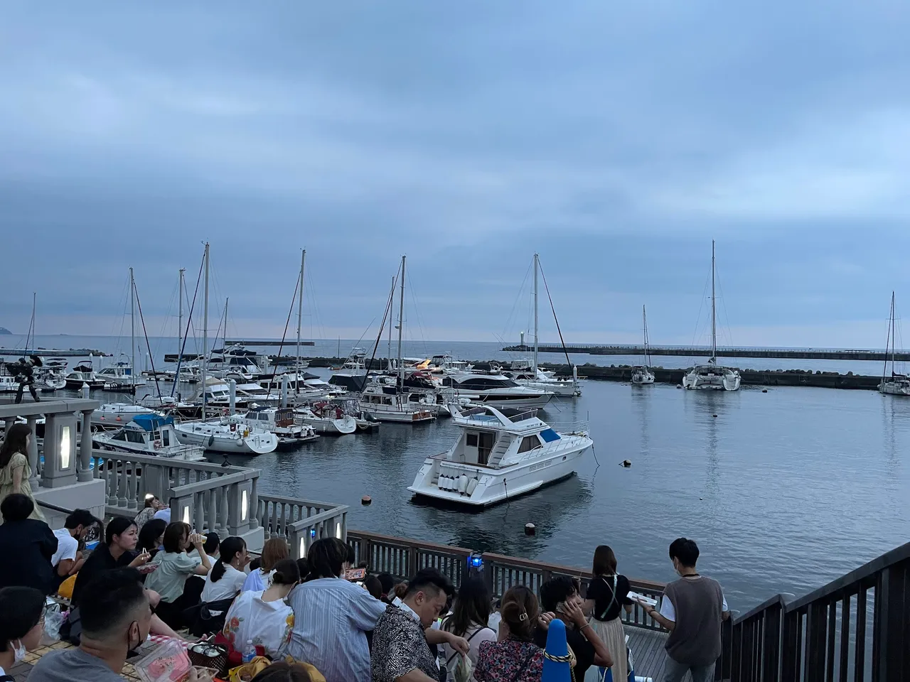 Crowded here in the docks