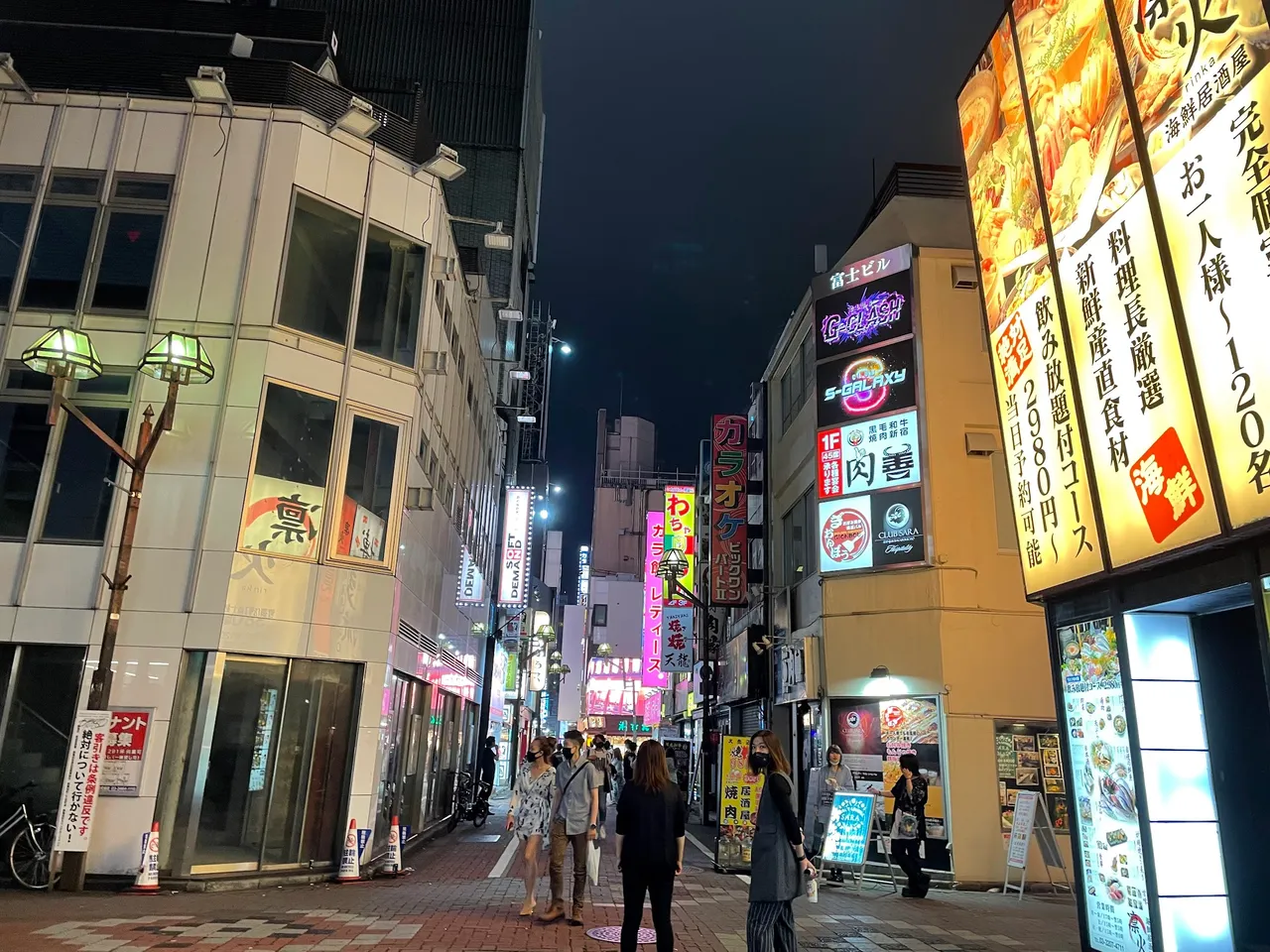 The other side of Kabukicho, the food area