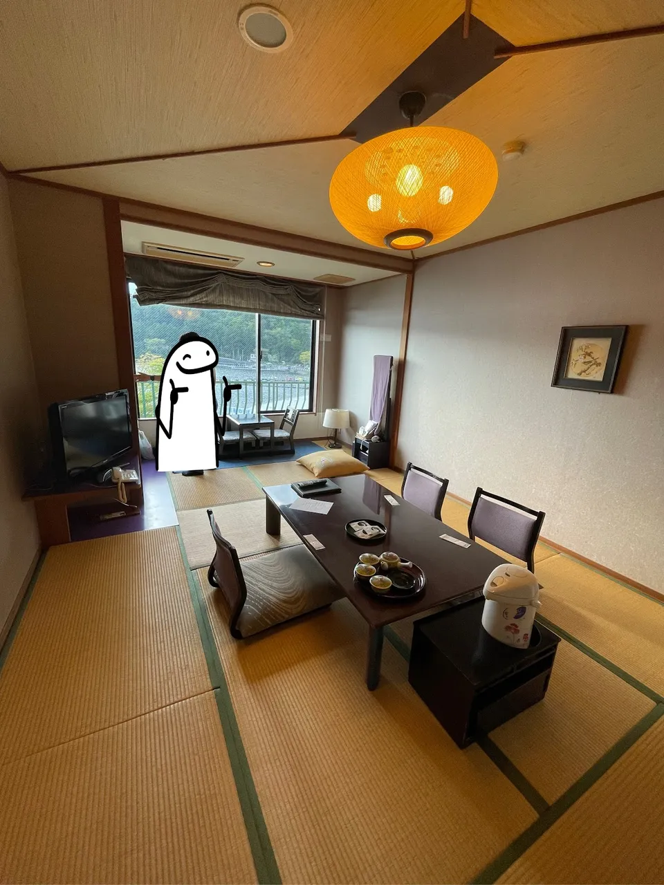 Our tatami room! Sorry I need to hide my friend with a sticker.