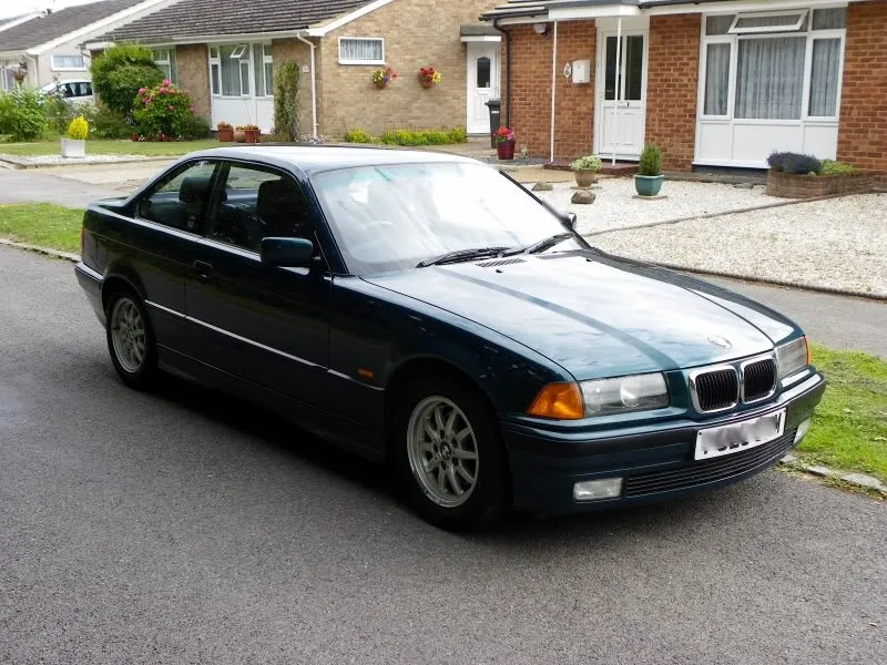 323i1.jpg