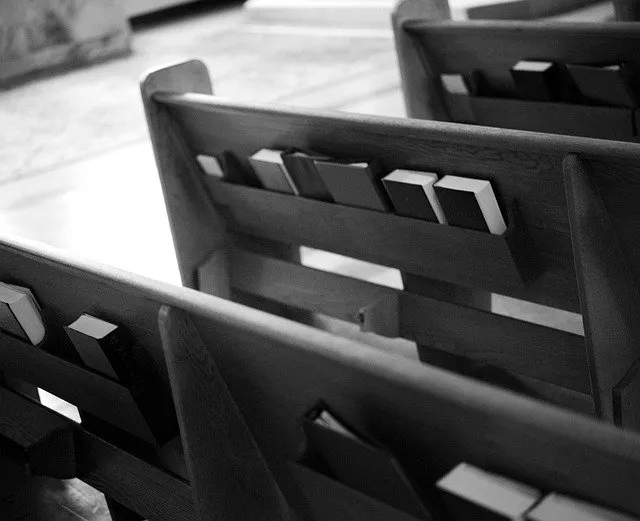 church3120081_640.jpg