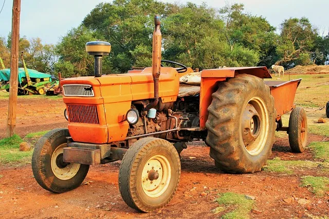 tractor316155_640.jpg