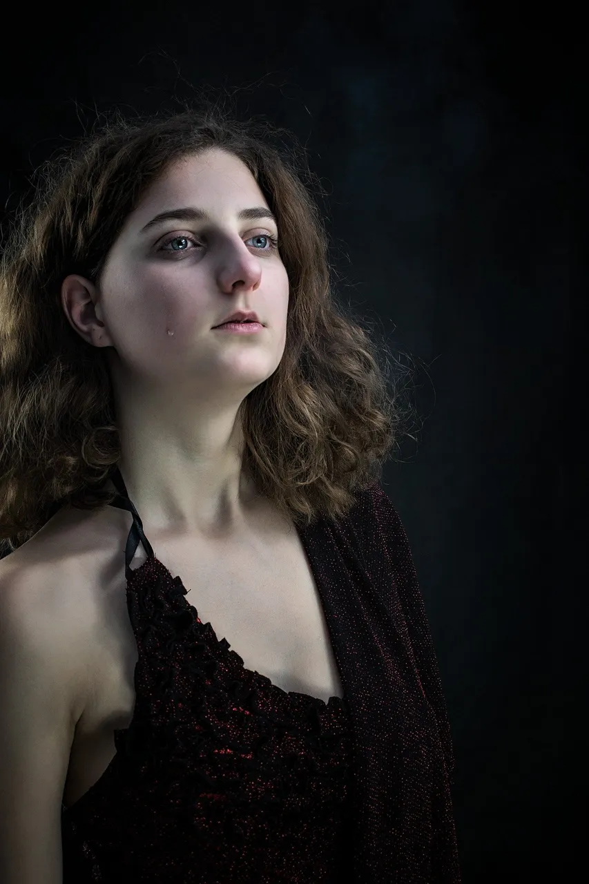 portrait3285308_1920 1.jpg