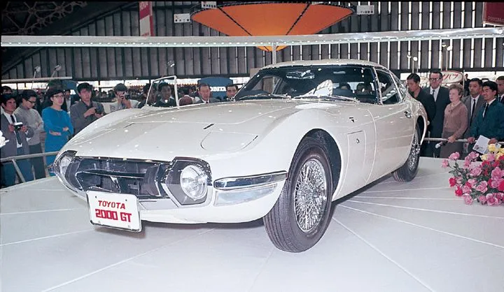 Toyota2000GT1965.jpg