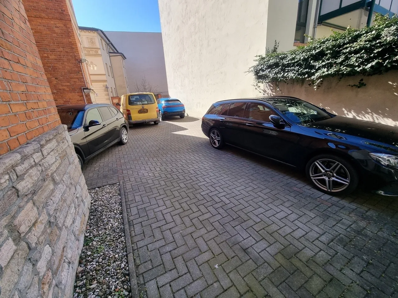 1000085853.jpg