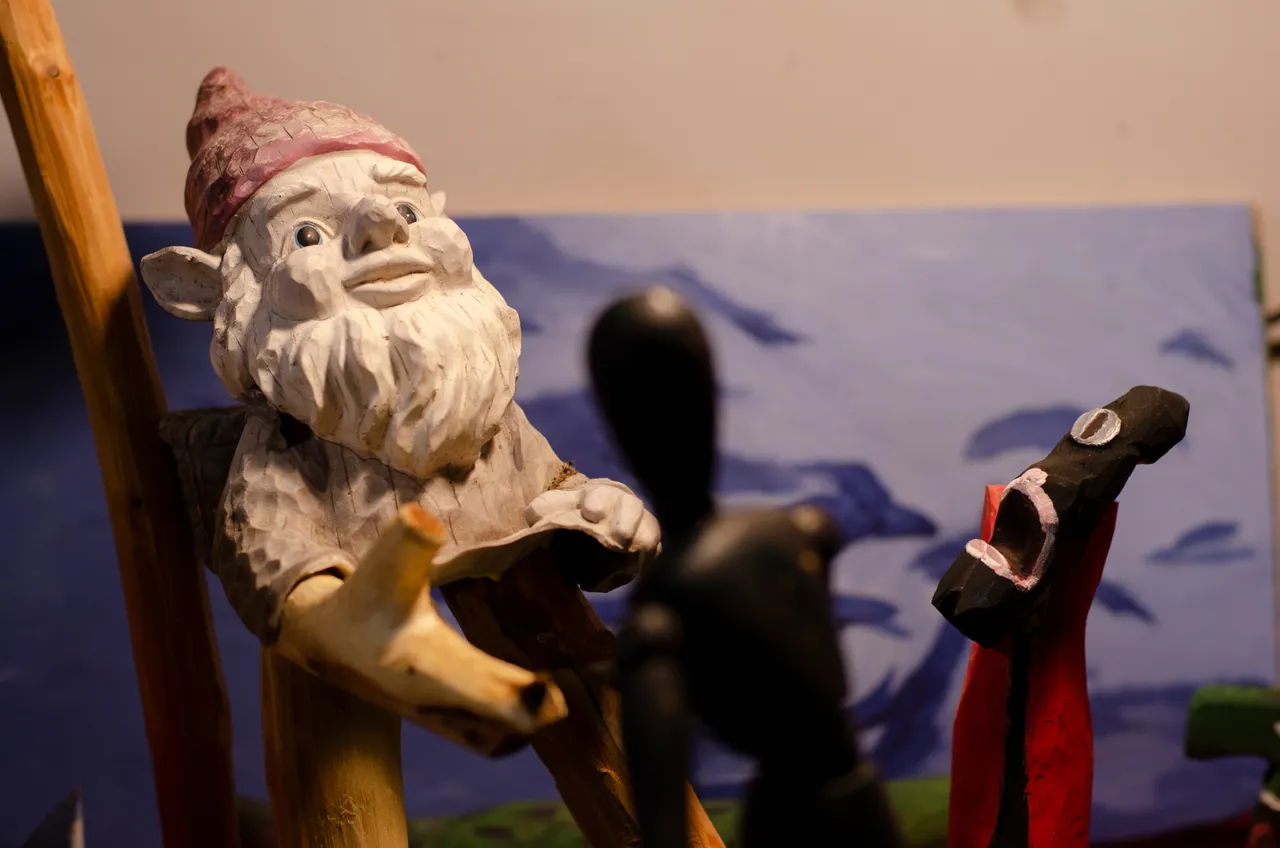 crazyGnome.jpg