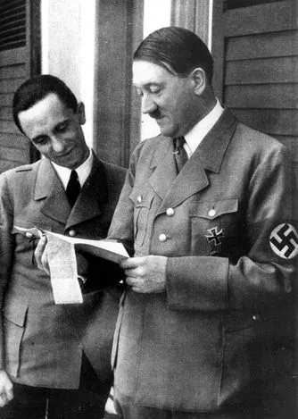 Hitler-Goebbels1