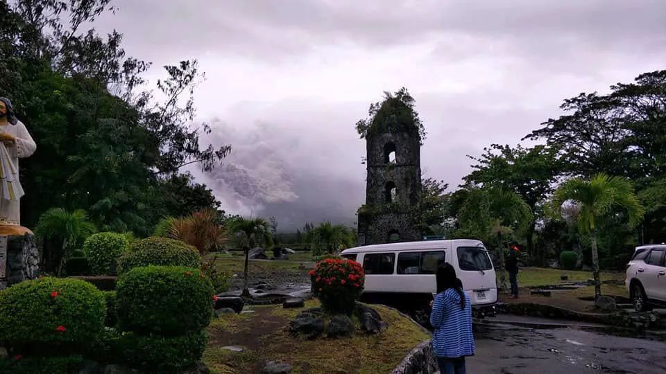 mt.mayon3.jpg